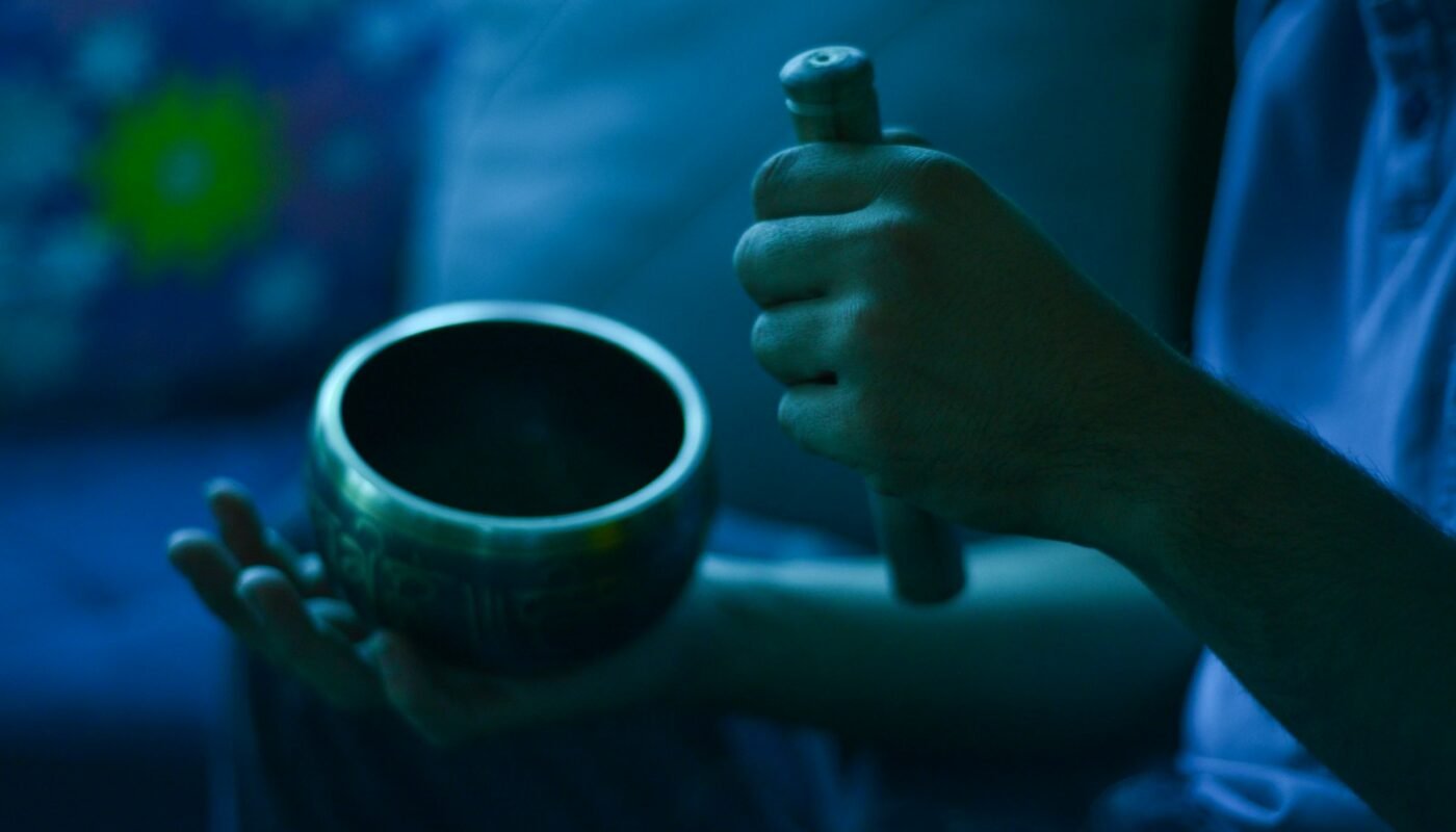 Green Calm Vibes dqvi3h0gur4-1400x800 Evening Self-Care Rituals to Improve Sleep and Reduce Anxiety